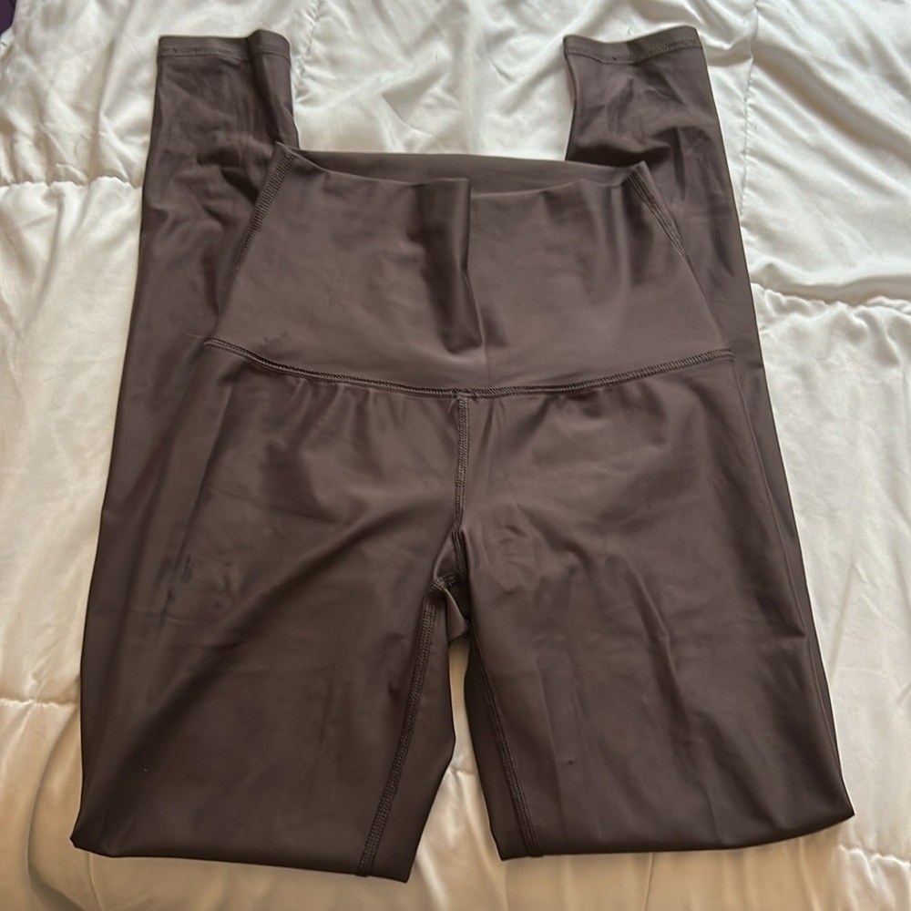 OFFLINE AERIE PURPLE LEGGINGS - Picture 2 of 8
